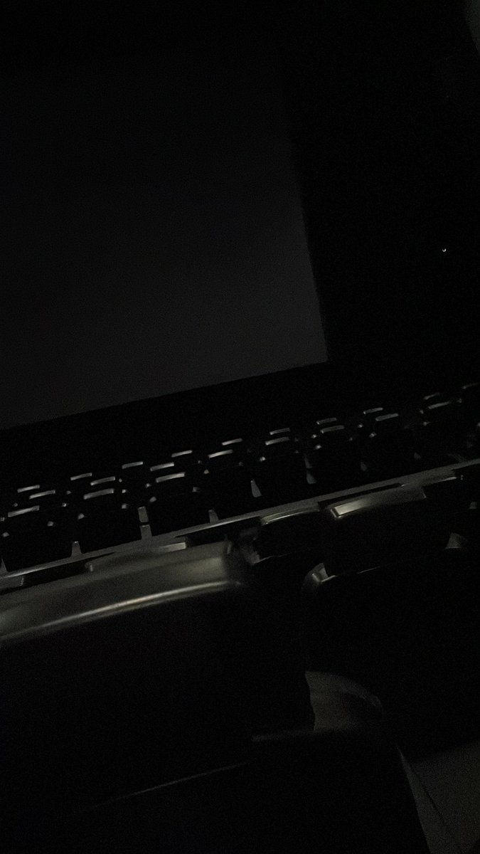 Assignments's tweet image. Guess what I’m about to watch 👀 

 #TSTheLifeofaShowgirl
