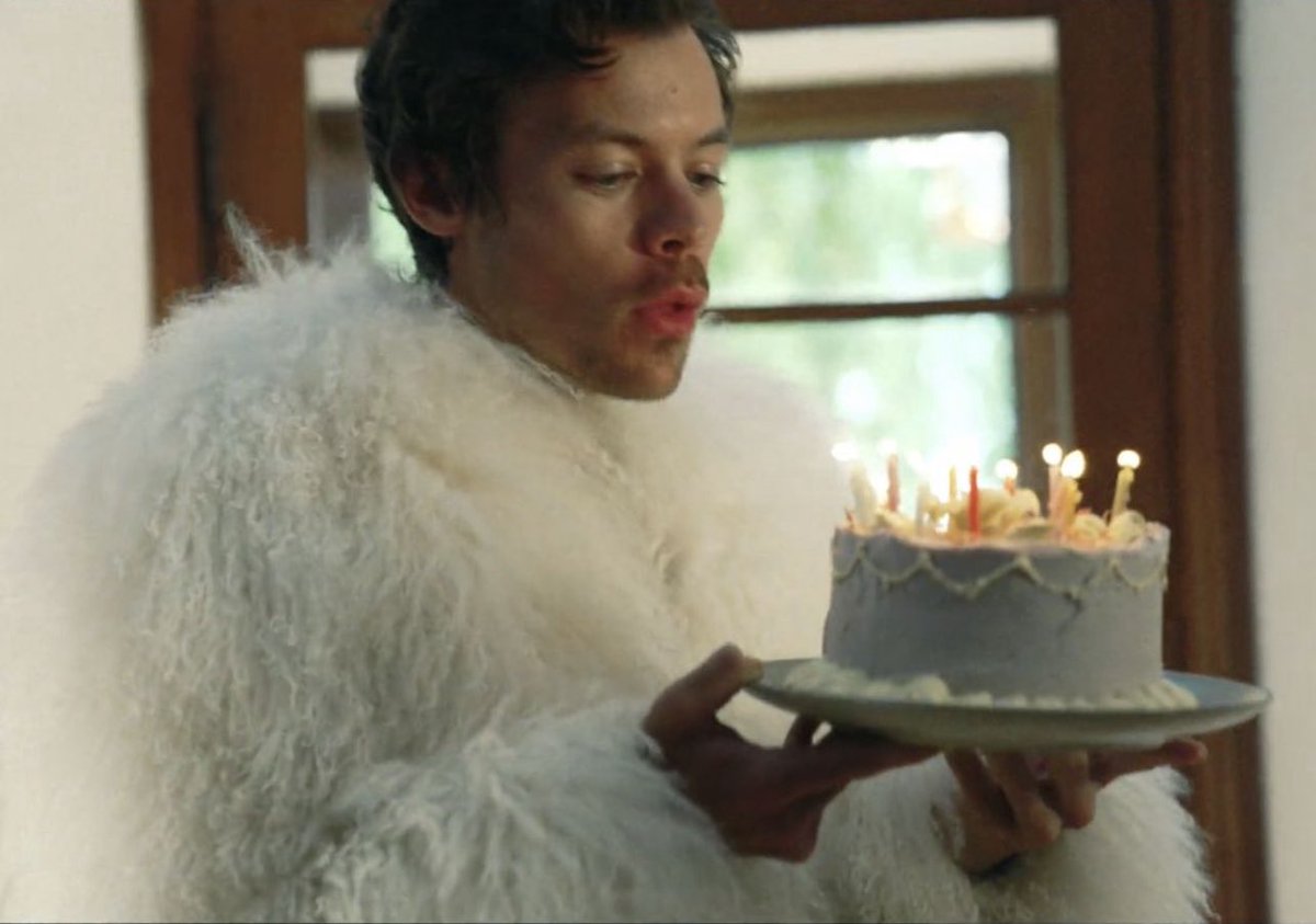 decodegws's tweet image. wishing the happiest of birthdays to my sweet angel @satellitesrem 💘💘 you are such a bright light in this world, a one of a kind. i love you. i hope you have the most special day. my soul sister always &amp;lt;3