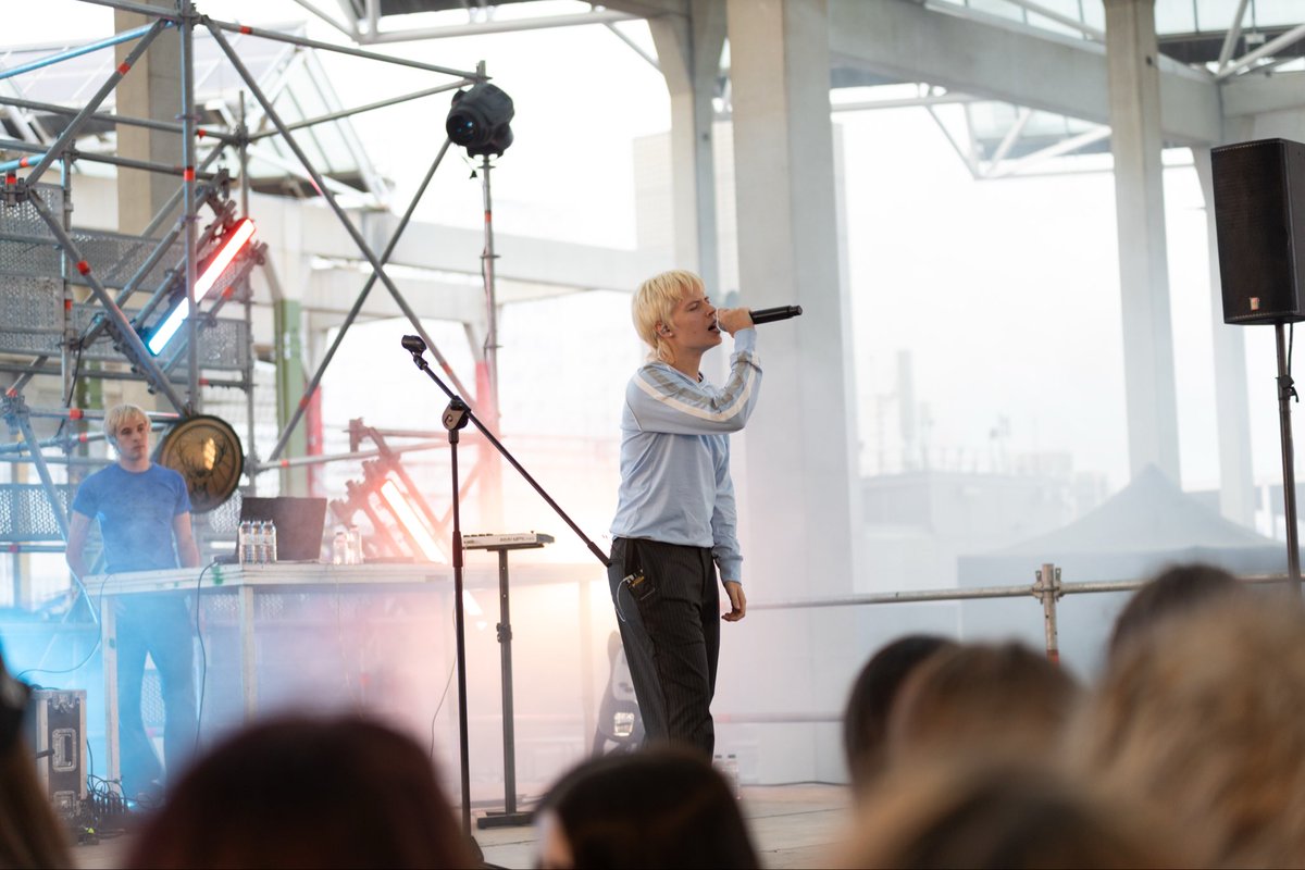 Greta viene a presentarnos su primer trabajo al <a href="/Fstvl_B/">Festival•B</a>! 

📸 <a href="/clarsgphoto/">clara 🌞❣️🫂🤲🏼</a>