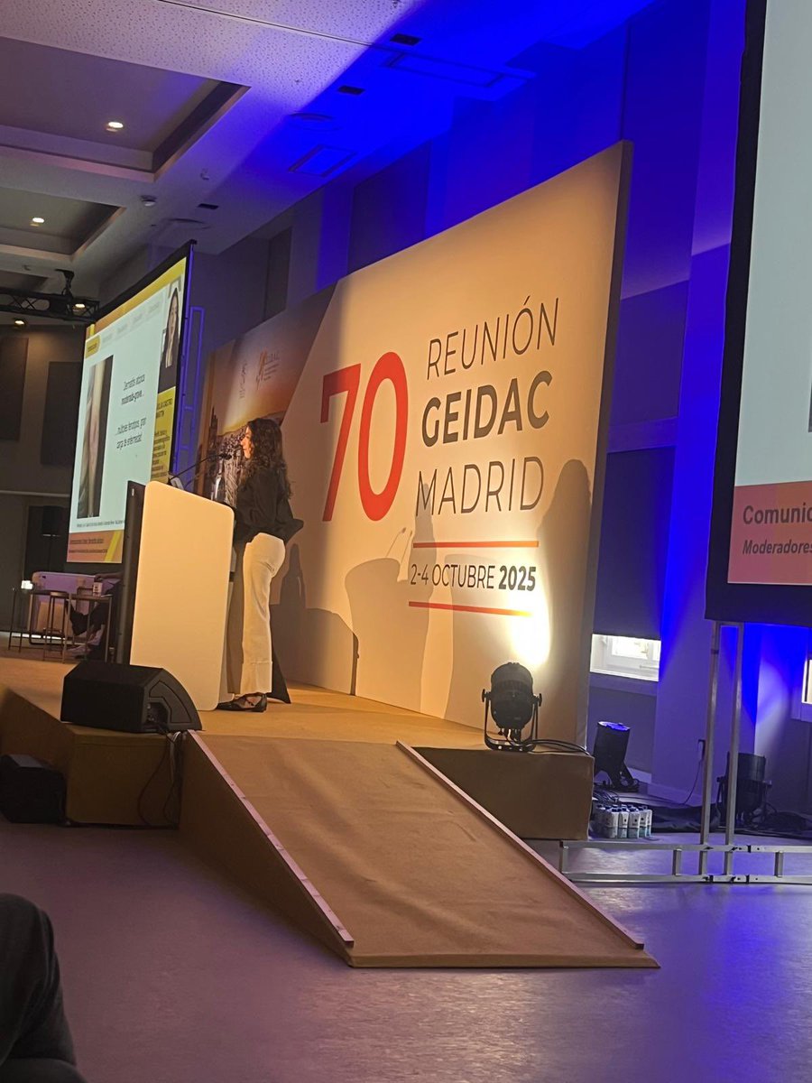 Servicio de Dermatología HUVN Granada tweet media