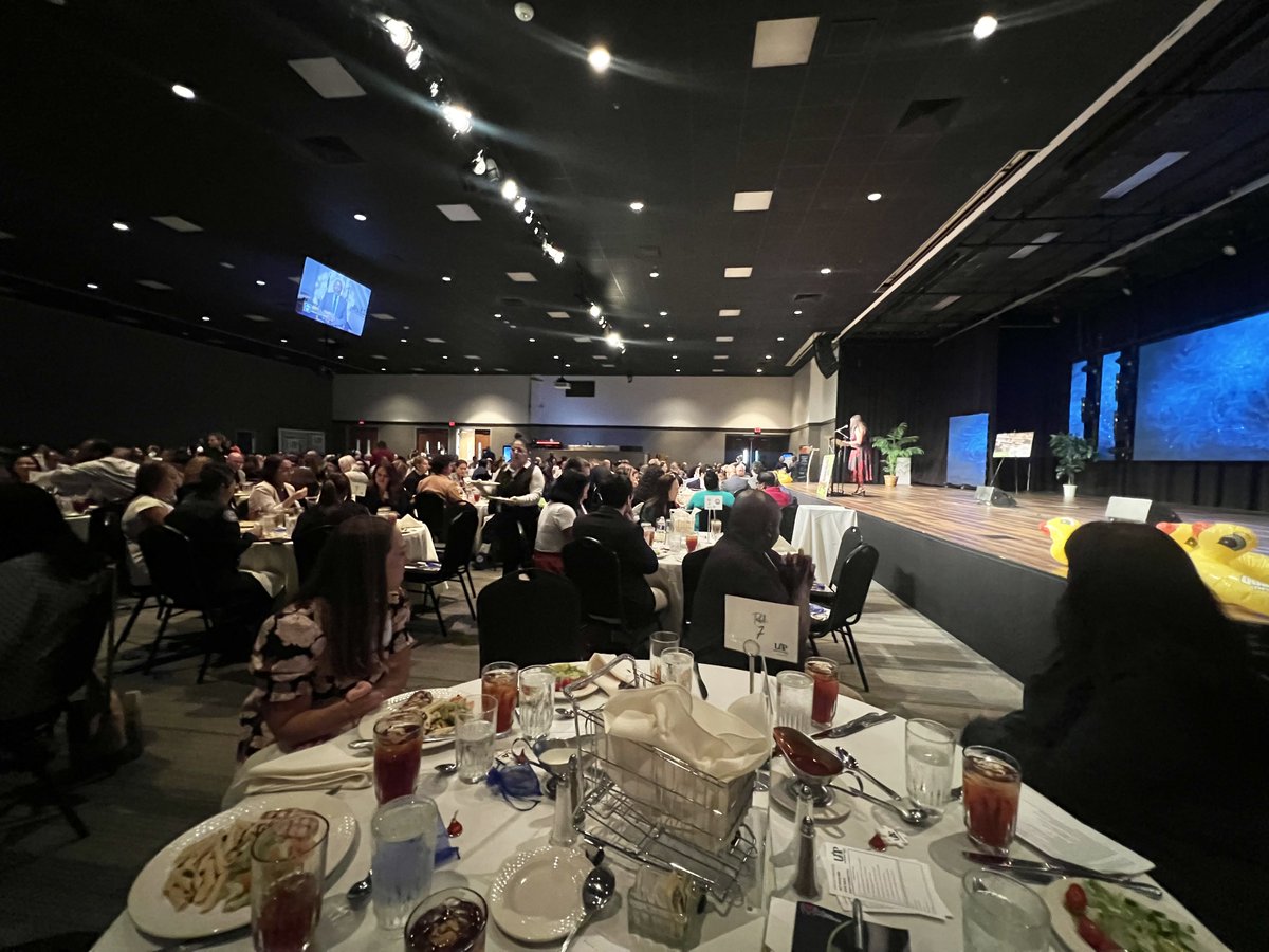 CarlosGSmith's tweet image. Honored to join the @UAPOrlando Hand Up Luncheon! UAP’s grocery program helps 9,000+ families save MILLIONS annually, while their crisis services supports 1,300+ households. Their work gives dignity, opportunity &amp;amp; a true hand up for Central Florida families. 💙 #HandUp