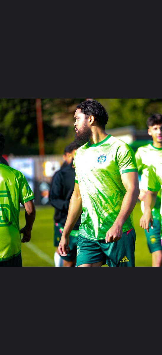 Any step 4/5 clubs looking for a left footed cb? 
Fully match fit ready asap ✅