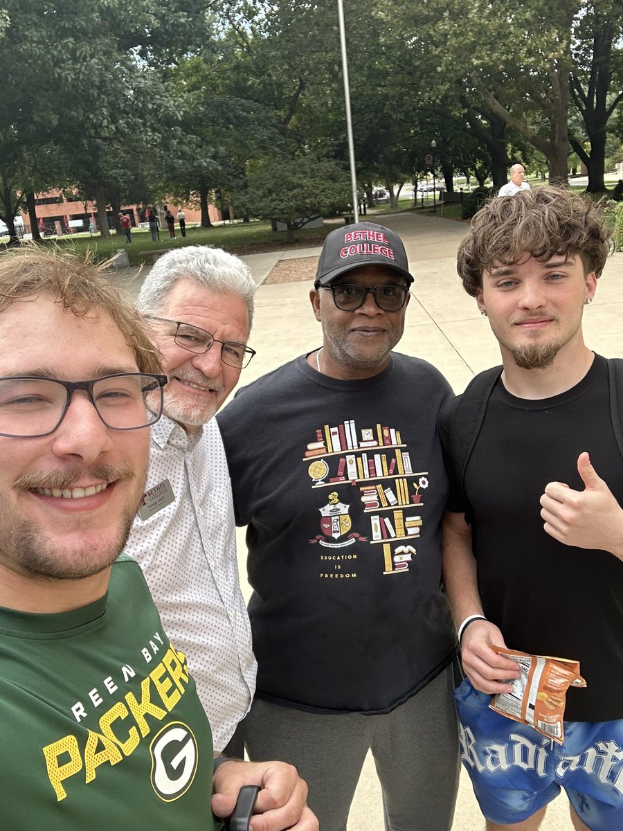 Threshy-Ops tweet media