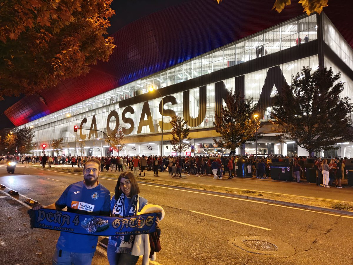 Todo listo por parte de nuestros gatos desplazados en Pamplona. A traerse los 3 puntos del Sadar!! 
Vamos Getafe 💪🏻🔵
#getafeson4gatos #VamosGeta #OnTour