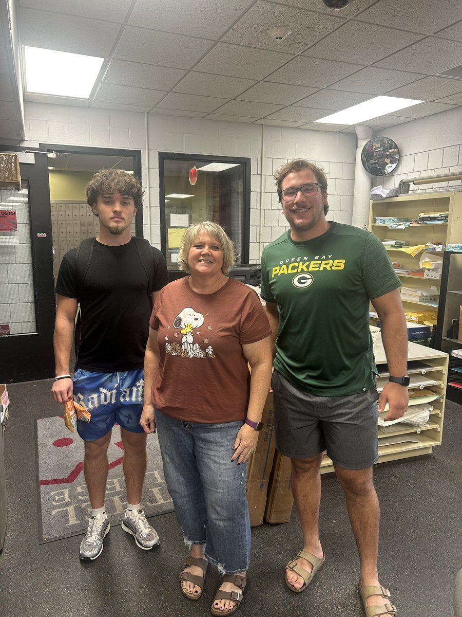 Threshy-Ops tweet media