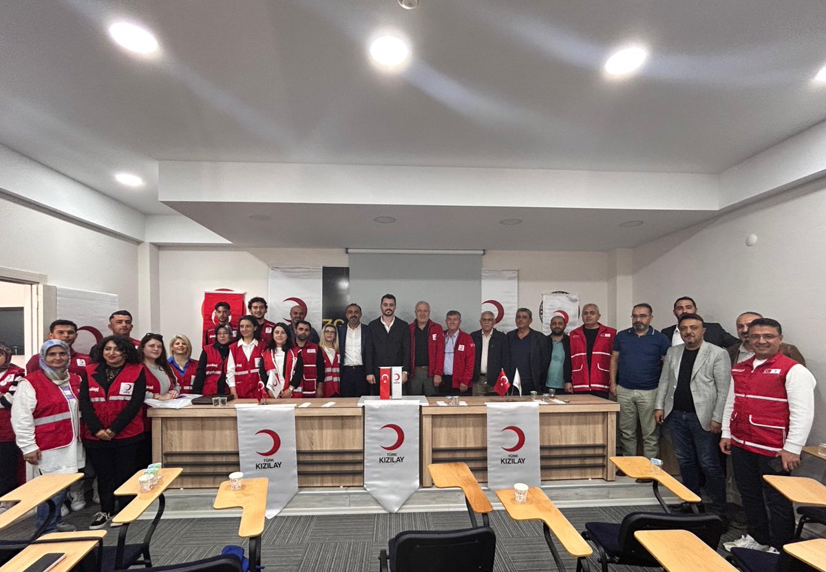 Yönetim Kurulu Üyemiz Ömer Faruk Çalışkan’ın katılımıyla, Yozgat İl Merkezimiz ve şubelerimizin de yer aldığı İl Koordinasyon Toplantısı gerçekleştirildi.

Bozkırlarıyla köklü bir geçmişe sahip Yozgat’ta, gönüllülerimizin çalışmaları ele alındı. İnsani yardım faaliyetlerinin daha