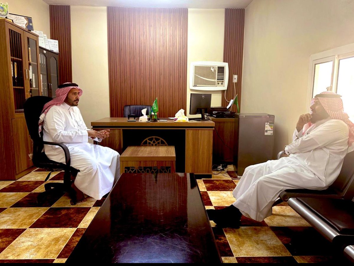 في إطار تعزيز الشراكات المجتمعية مع جمعية الداير للخدمات الصحية وجمعية ساند لكبار السن وذلك لتعاون وتبادل الخبرات في كل مايخدم كبار السن في محافظة الريث حيث تم مناقشة والاطلاع على ملف واحتياجات المرضى 
#جمعية ساند لكبار السن
#جمعية الداير لخدمات الصحية