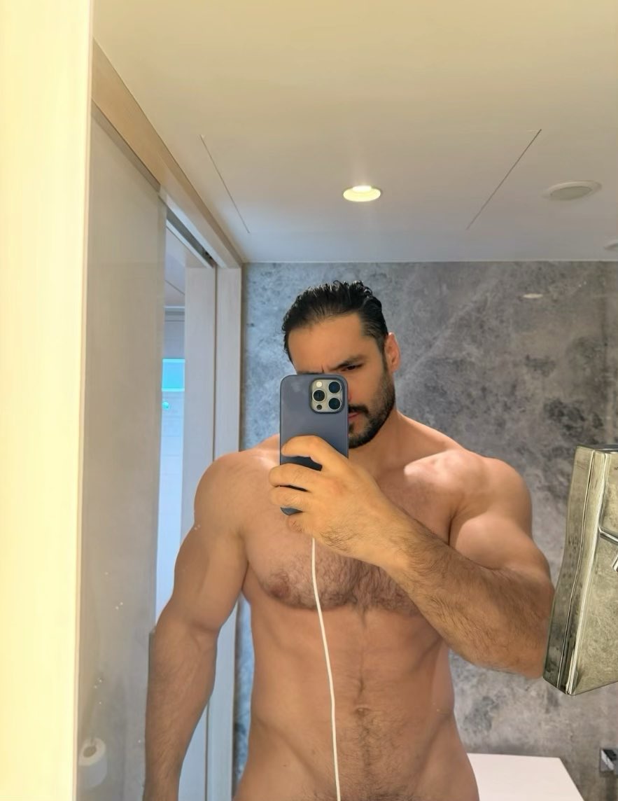 rokmostafa's tweet photo. 🤫 https://t.co/UZYjKDmRR5