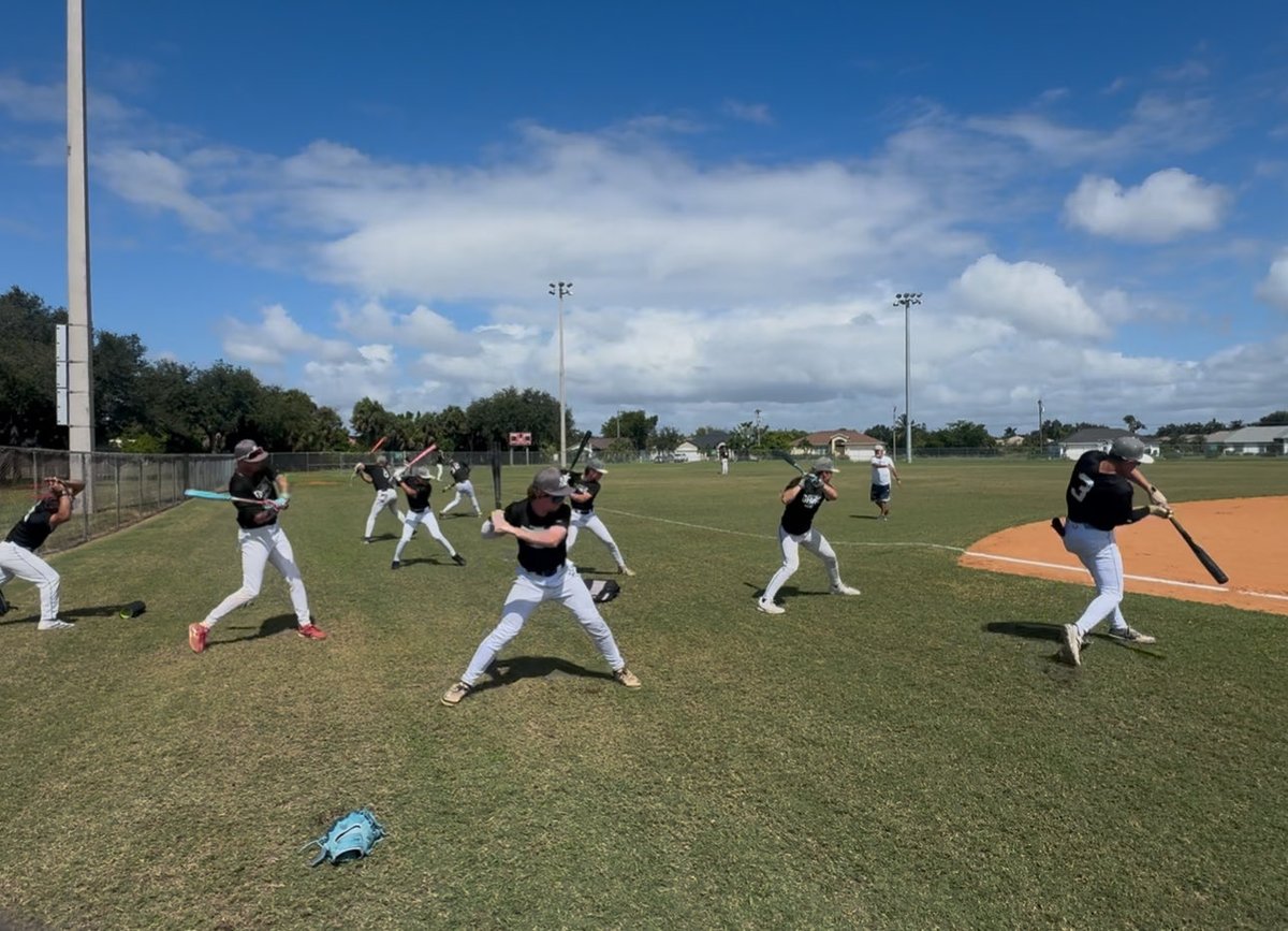 BAMSignature27's tweet image. MW Ghost National 2027 kicks off PG Underclass Worlds w/ a 17-3 W vs SD Padres Scout Team 🔥

@alexgilliam135 2IP 0BB ER 5K (T90)
@carson_kail3412 2H 💣 3RBI
@cstrole27 3H 3RBI 2SB
@CarstenBland 2Bx2 2RBI 2SB
@csaff32 2H RBI
@ColinJones2027 2H RBI
@1Teagan7 H RBI SB

@PG_Scouting