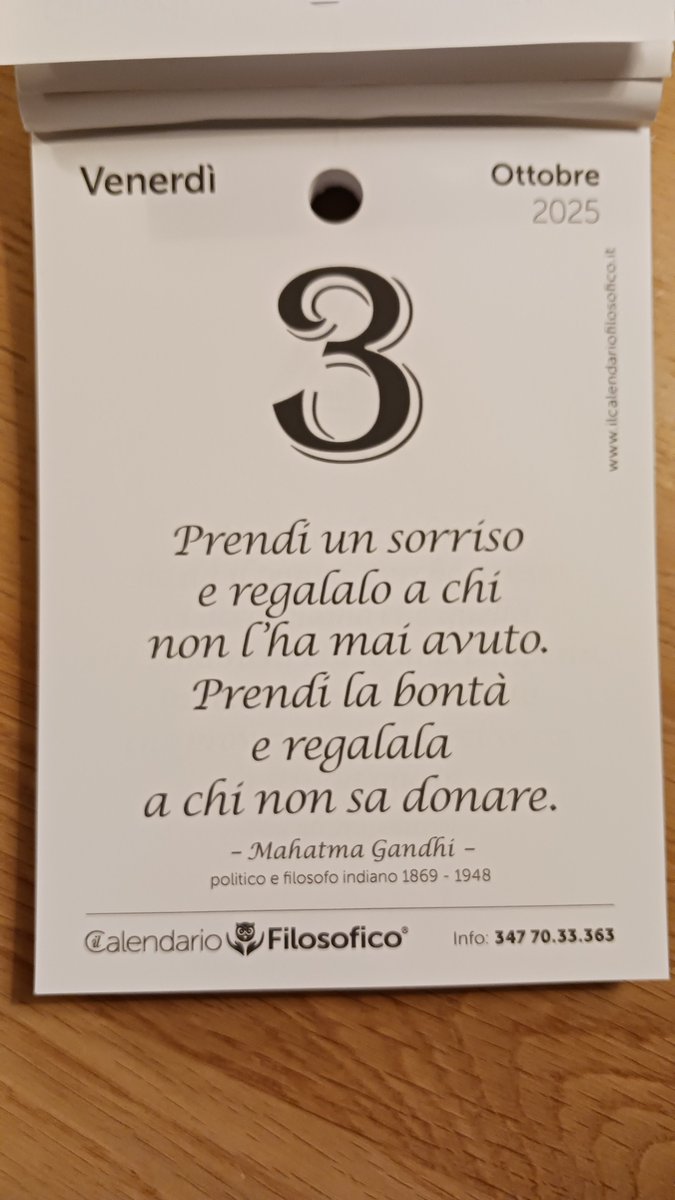 ”Prendi un sorriso e regalalo a chi non l’ha mai avuto. Prendi la bontà e regalala a chi non sa donare.”

"Take a smile and give it to someone who has never had one. Take kindness and give it to someone who doesn't know how to give."

My daily Duolingo.