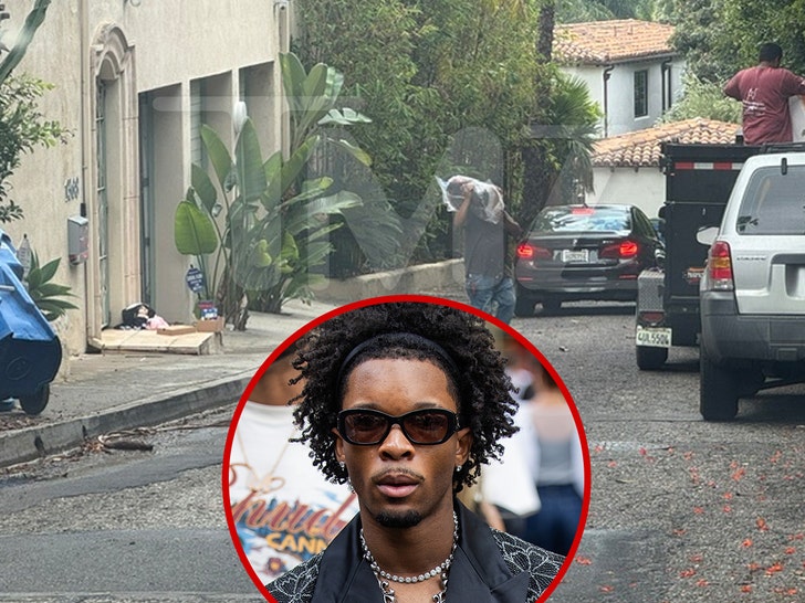 #Exclusive 🚨 A crew at D4vd's Hollywood Hills rental house was seen throwing out bags &amp; boxes. tmz.me/YqMpupq