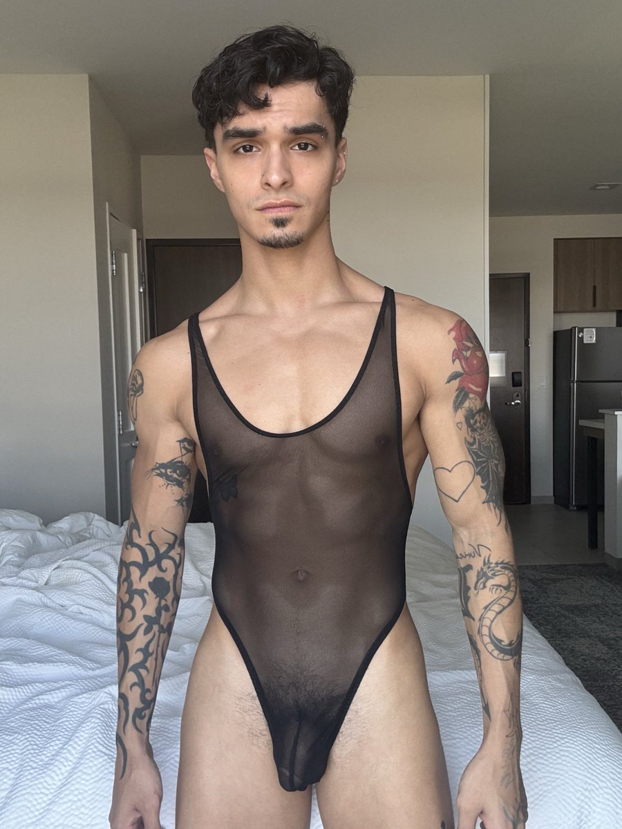 pheremosa's tweet photo. me in @HMEWRKRLINGERIE what do u think of this on me? :D https://t.co/XKPBoLWEuk