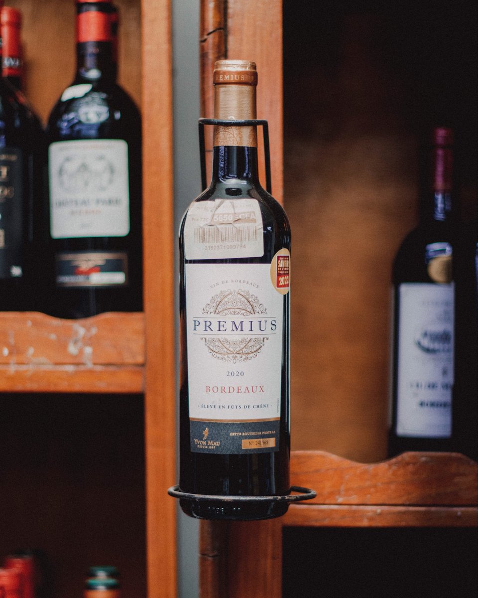 BSS_supermarche's tweet photo. L’art de savourer l’instant…

Découvrez notre sélection de vins et laissez-vous tenter par l’élégance et le luxe à chaque gorgée 🍷

Rendez-vous à BSS Supermarché pour choisir votre bouteille coup de cœur !🍾

#BSS #Vin #SaveursBSS #PlusQuUnSupermarchéUnMouvement https://t.co/JARHoCyCBF