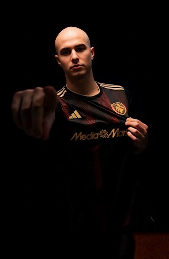 EN DIRECTO CON MARC GRANERO Y HABLANDO DE LOS NUEVOS FICHAJES !!!! 🦁🖤

VENTEEEE 📢📢

twitch.tv/ultimatepodcas…