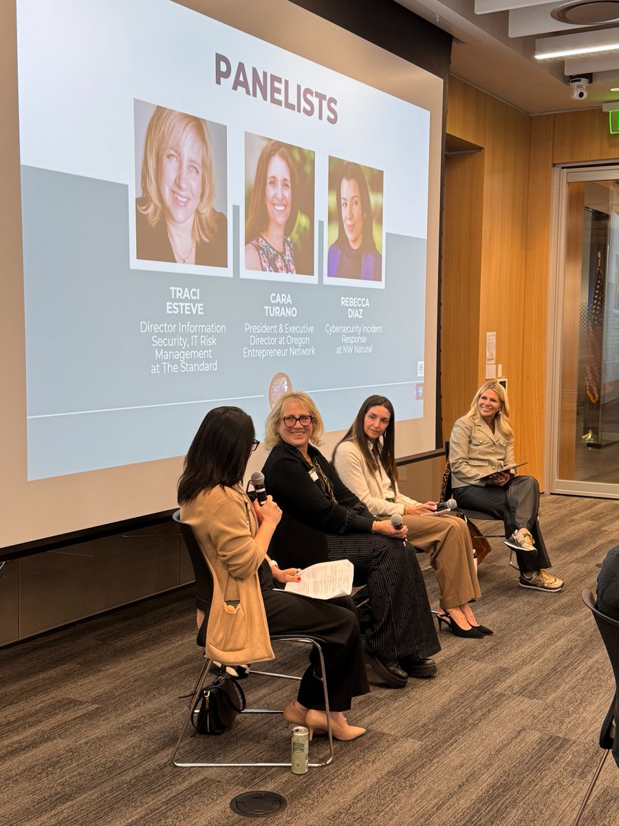 ProFocusTech's tweet image. The Power of Connection!🤝
Thanks to all the incredible folks who joined us for a panel discussion and table networking yesterday.
The SIM Women network is growing and thriving, and we are so excited to be a part of this community supporting women in tech. #WomeninTech #Event