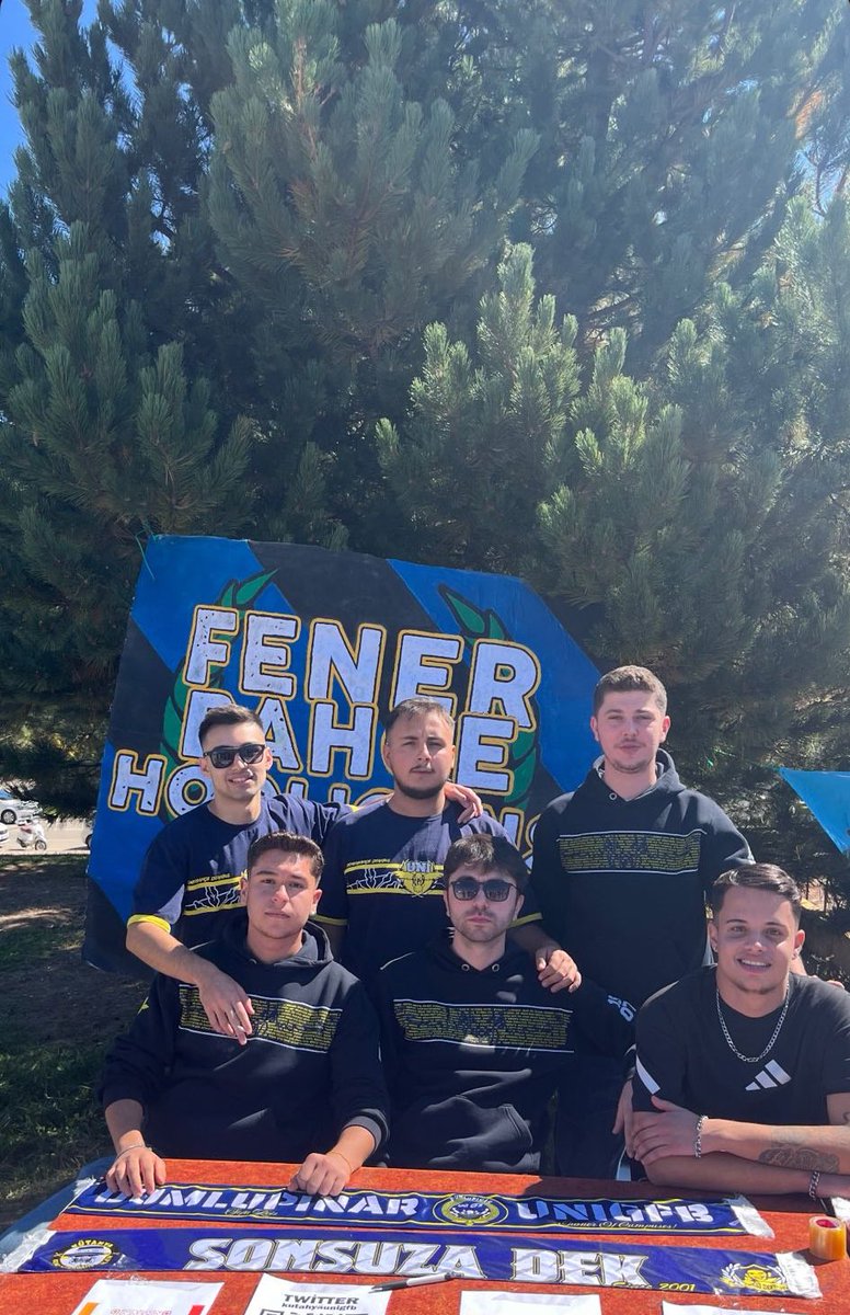 Sıkıntı yok, biz hep buradayız..

<a href="/Kutahyaunigfb/">KÜTAHYA UNIGFB</a>