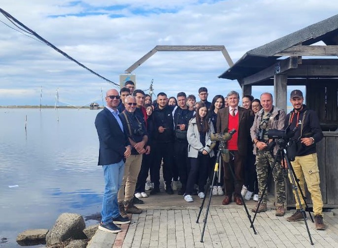 OSCEinAlbania's tweet image. 🌊🦩 Protecting #environment means working together! Today, Amb. Tarran visited Divjaka-Karavasta National Park and discussed with Mayor, park authorities &amp;amp; NGOs the importance of joint action, youth engagement &amp;amp; eco-tourism to conserve one of 🇦🇱’s unique ecosystems.