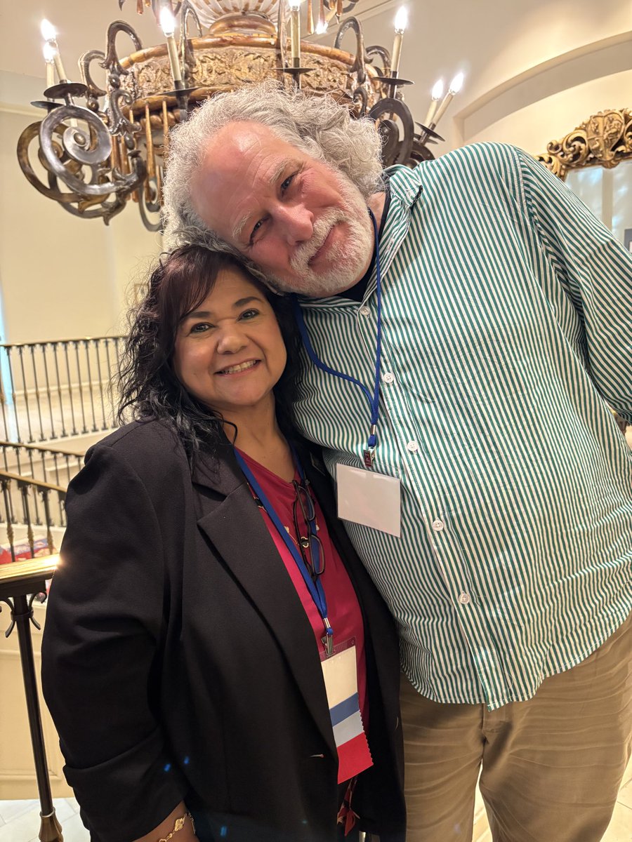 Florinda Bernal tweet media