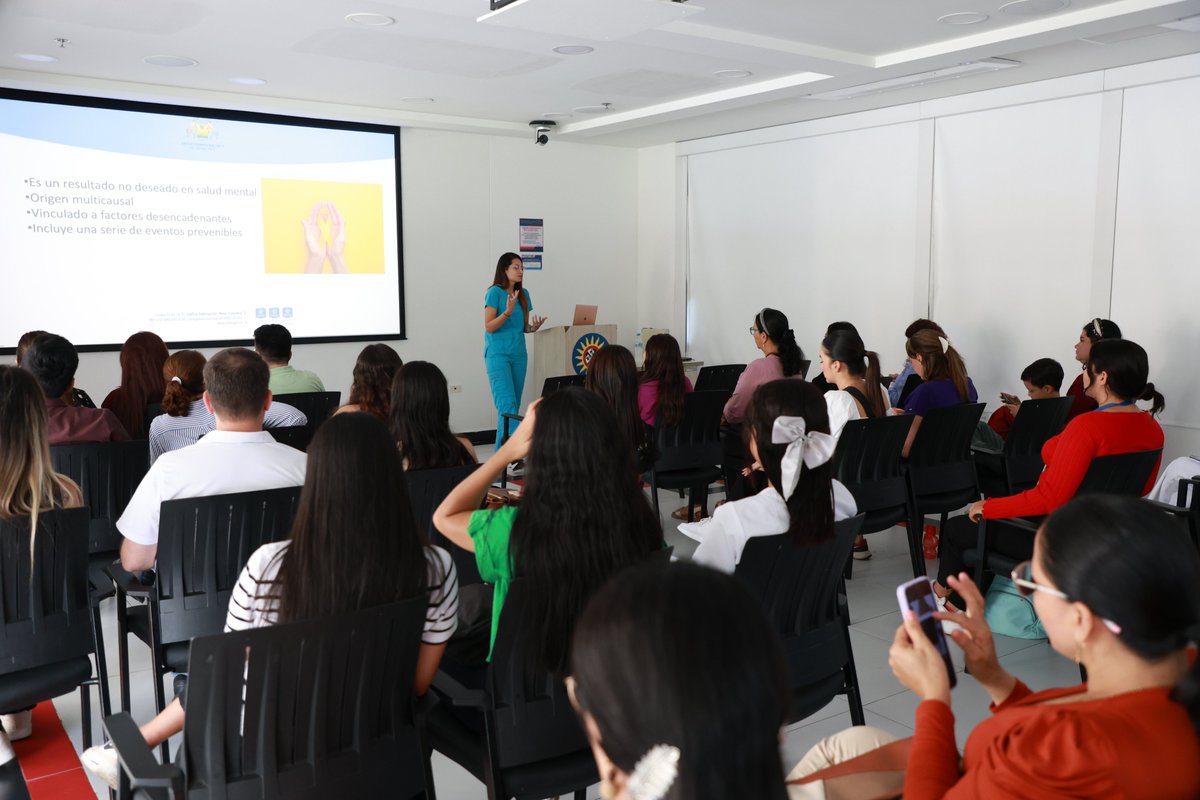 Dando apertura al mes de la Salud Mental, la Facultad de Psicología, recibió a los miembros de las Secretarías de Salud Departamental y Municipal, con la conferencia “Conducta Suicida” a cargo de la Psiquiatra Laura Sánchez