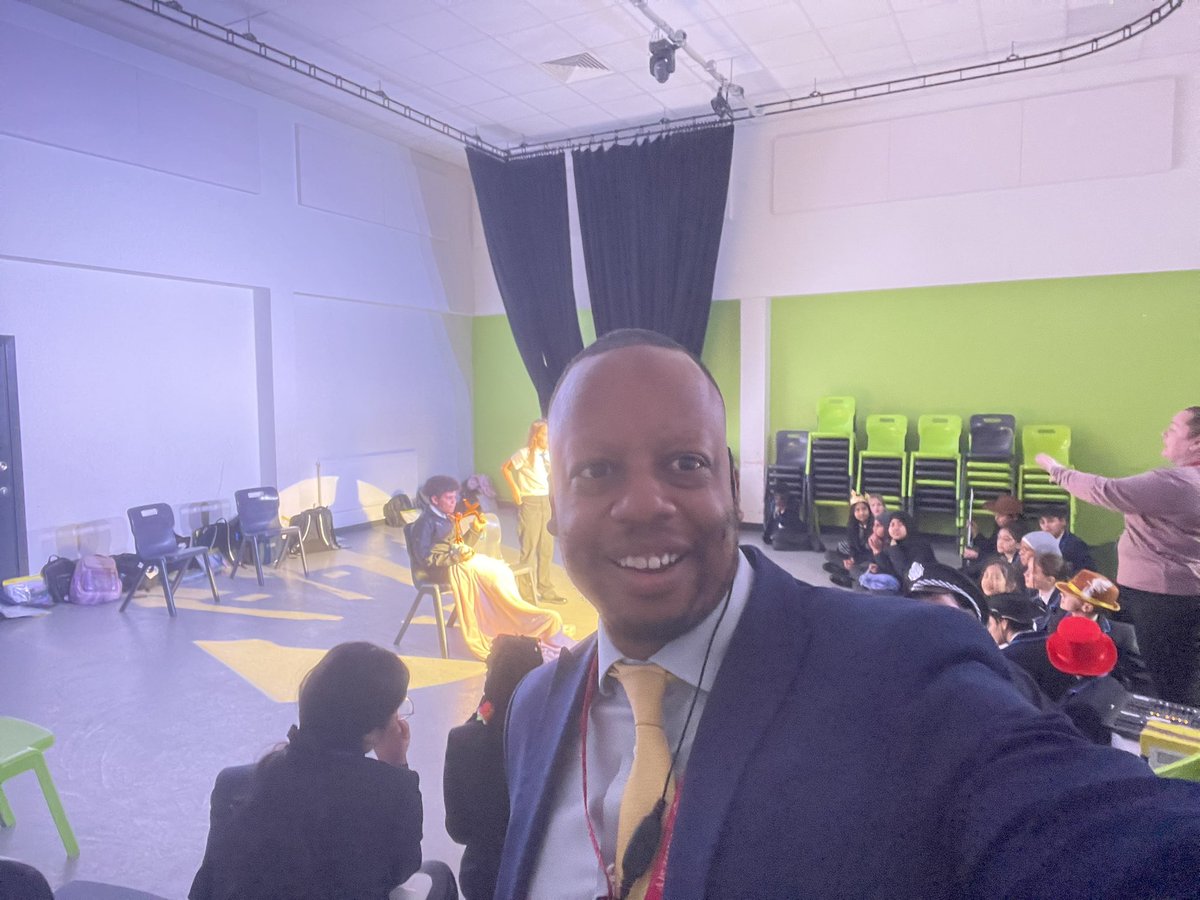 Carl Belle tweet media