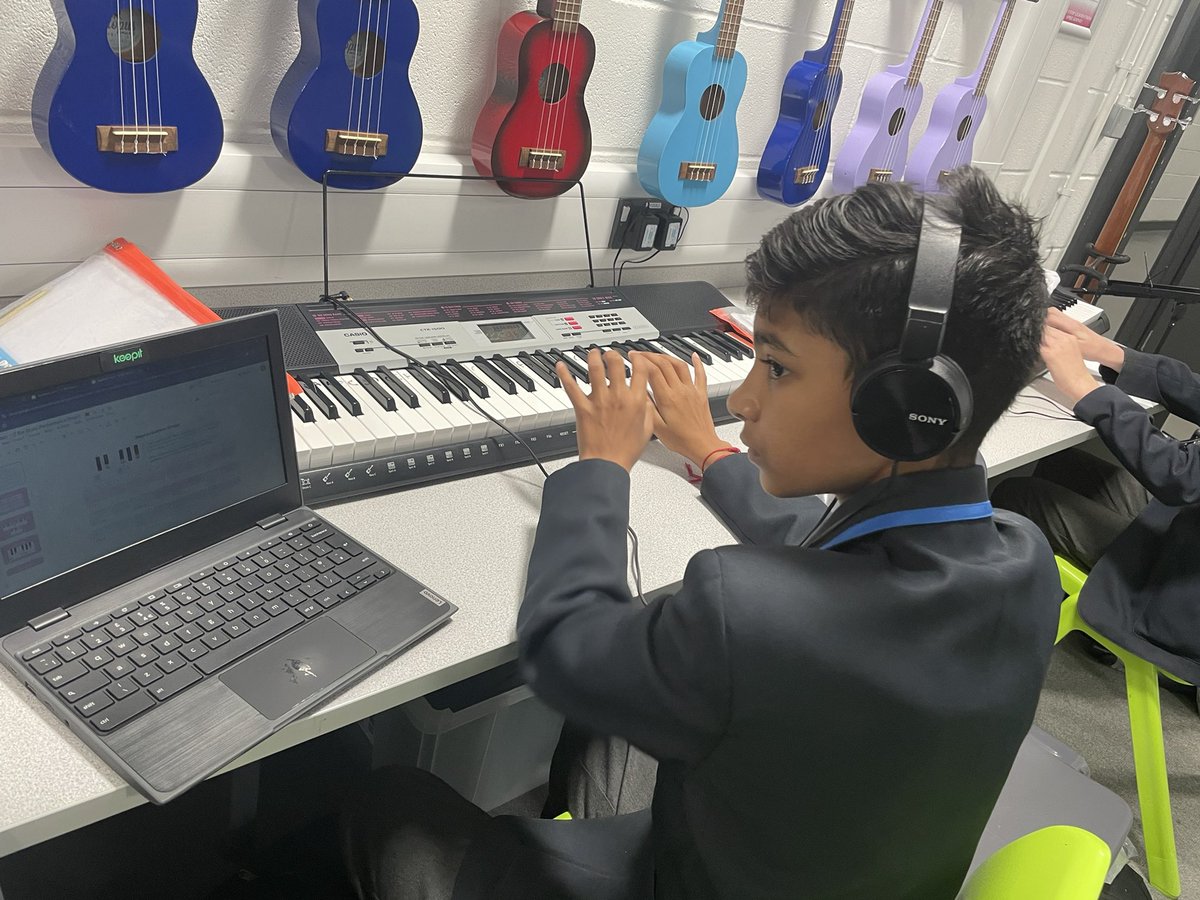 Carl Belle tweet media