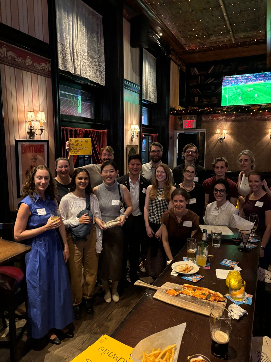 LSHTM_Alumni's tweet image. Thank you to our alumni who joined the New York Alumni Chapter drinks on 24 Sept during #NYClimateWeek! 🌍 It was great to connect and share ideas with our LSHTM community. Looking forward to more events ahead! #LSHTMAlumni
