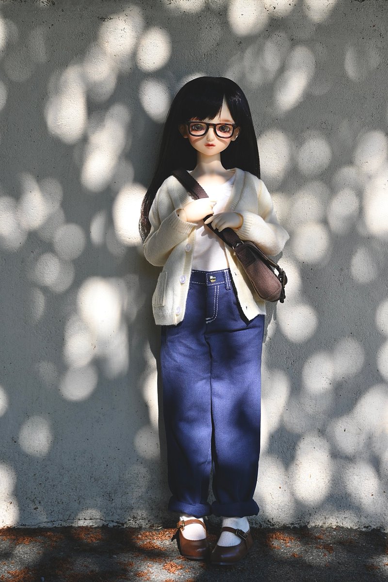 #これぞ野撮と断言するドール画像を見せて下さい

野外でしか撮れないものと言えば、やっぱり木漏れ日かなと思うので、お外ではいつも揺れ落ちる光を探しています。