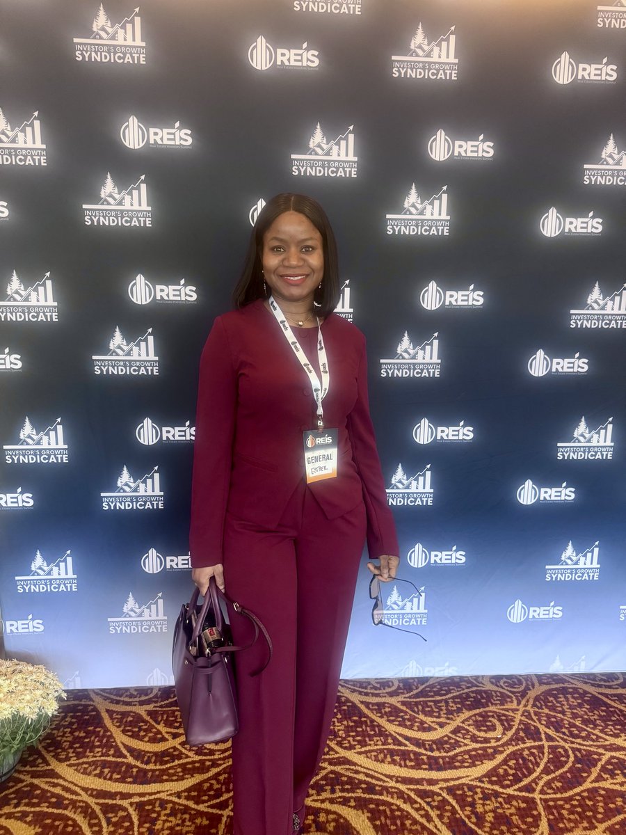 _ohyeendah's tweet photo. Just touched down at #REIS2025. Let the deal-making begin!💃🏻💃🏻💃🏻
#RealEstateInvesting https://t.co/H7ORZHwRK0