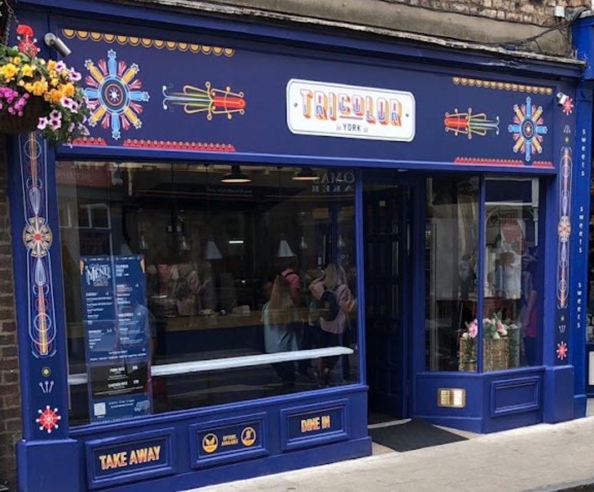 🎉 Today, our #Spanish A-Level students enjoyed an authentic taste of #ColombianFood 🇨🇴 at #TricolorRestaurant!
A fantastic opportunity to explore Latin American cuisine and boost vocabulary for the Gastronomy unit. 🌮📚 #Bootham #LanguageLearning