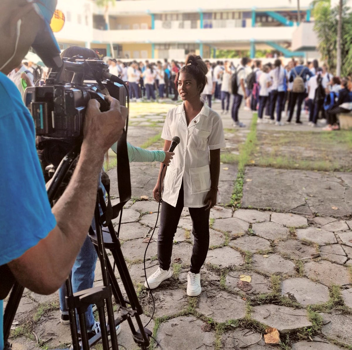 FEU_FCMB's tweet photo. 🚩❗️⚠️| ¡La FEU continúa floreciendo!

La Facultad de Ciencias Médicas de Bayamo realiza el acto de ingreso oficial de los nuevos miembros de la Federación Estudiantil Universitaria.  📋✨️

📍#FCMB #FEU 
¡BIENVENIDOS A LA FEU! ✊🏻🇨🇺 https://t.co/3L7iO5qKpQ