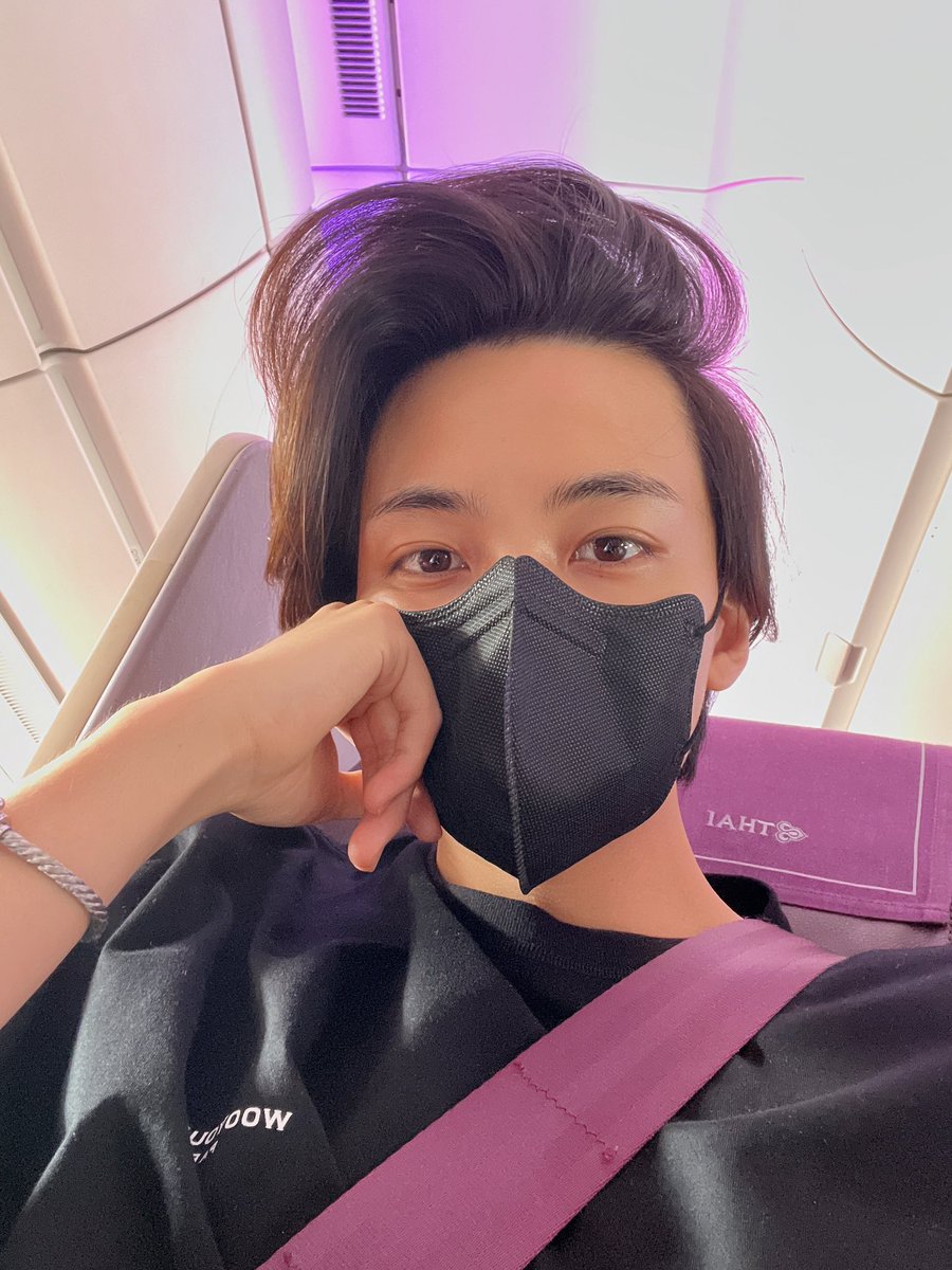 shisotoissho's tweet photo. 今日は天使が生まれた日🪽💌
お誕生日おめでとう🤍
生まれてきてくれてありがとう
世界で1番のアイドル愛してるよ

오늘은 천사가 태어난 날 🪽💌
생일 축하해 🤍
태어나서 고마워.
세계에서 1번의 아이돌 사랑해

#Happy_JEONGHAN_Day #정한 #JEONGHAN #ジョンハン https://t.co/oA4x2PtTfa