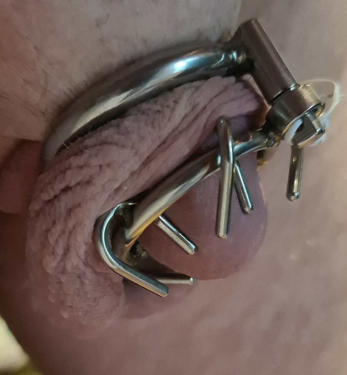 Locktober, ich muss ja auf jeden Fall etwas tragen!  Noch ist mein Kleiner richtig klein und ich komme nicht mehr dran. Und wenn er , warum auch immer, grösser wird tut es weh. Gut so!
