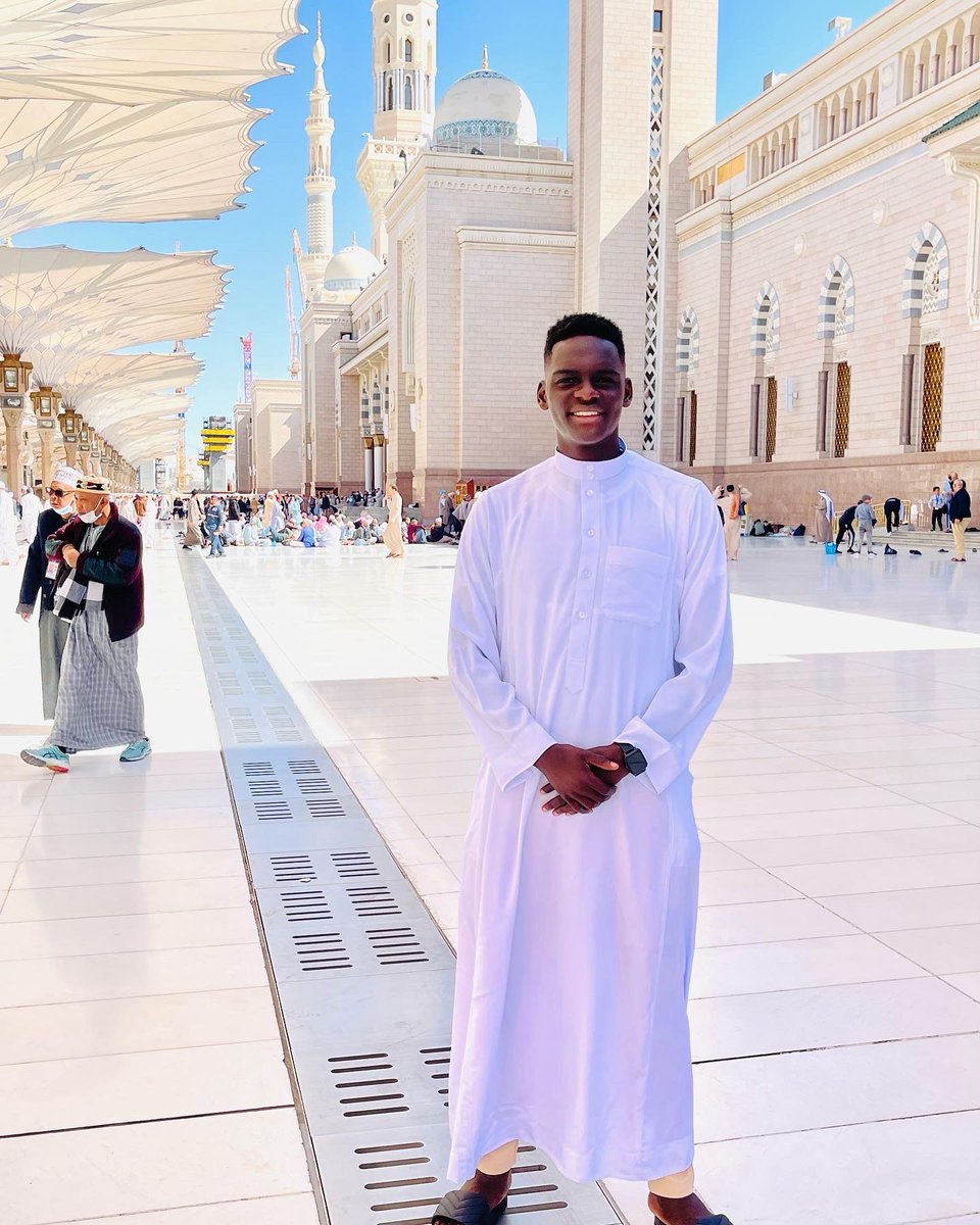 kizza_mustafa's tweet photo. Alhamdulillah — +1 🎂 

Today I am blessed with yet another year. May the Almighty make the 360 days ahead count 🙏 https://t.co/X64YBy7dQb