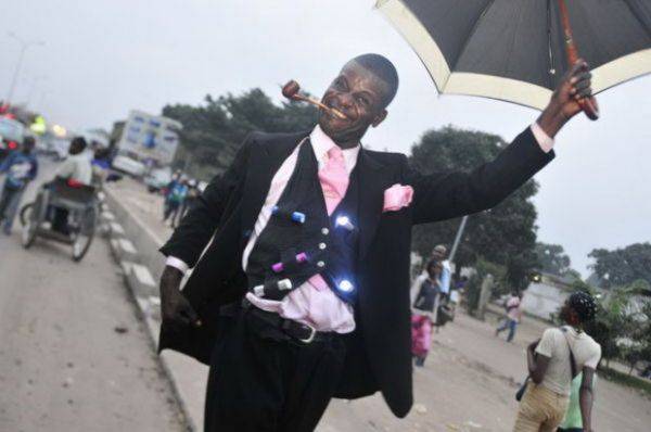 Ian Roberts, the superintendent of Des Moines Public Schools in Iowa, was arrested by ICE for being in the U.S. illegally and lacking work authorization. He has since resigned from his position amid these legal issues. He was knocking down 300K a year. 🤑