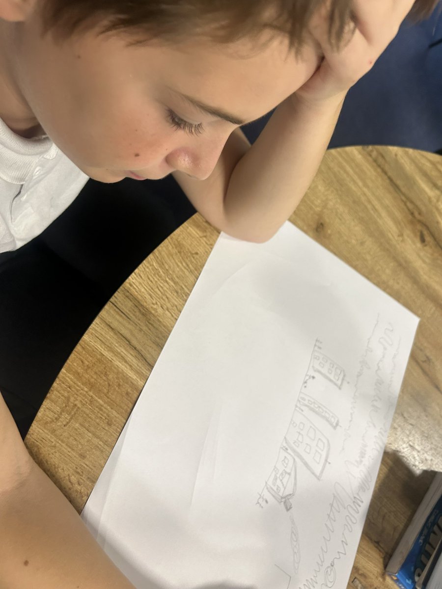 Miss Stratton tweet media