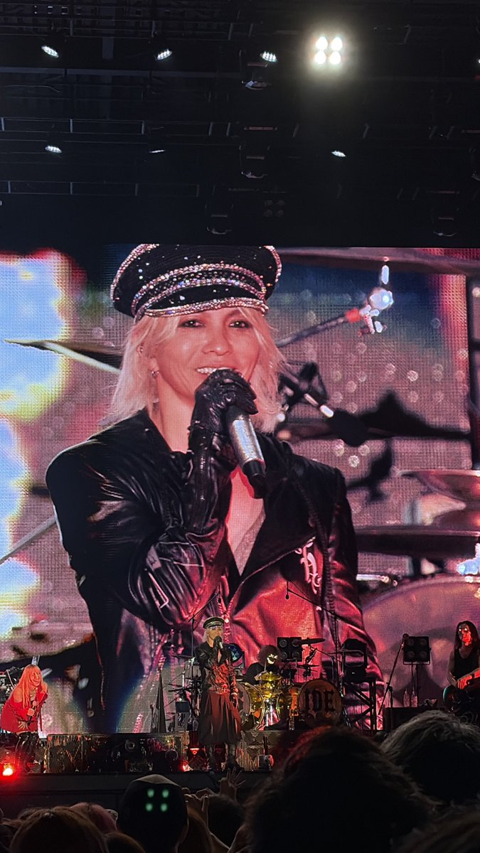 EXPOはいどさんの瞳はスワロフスキーみたいでした