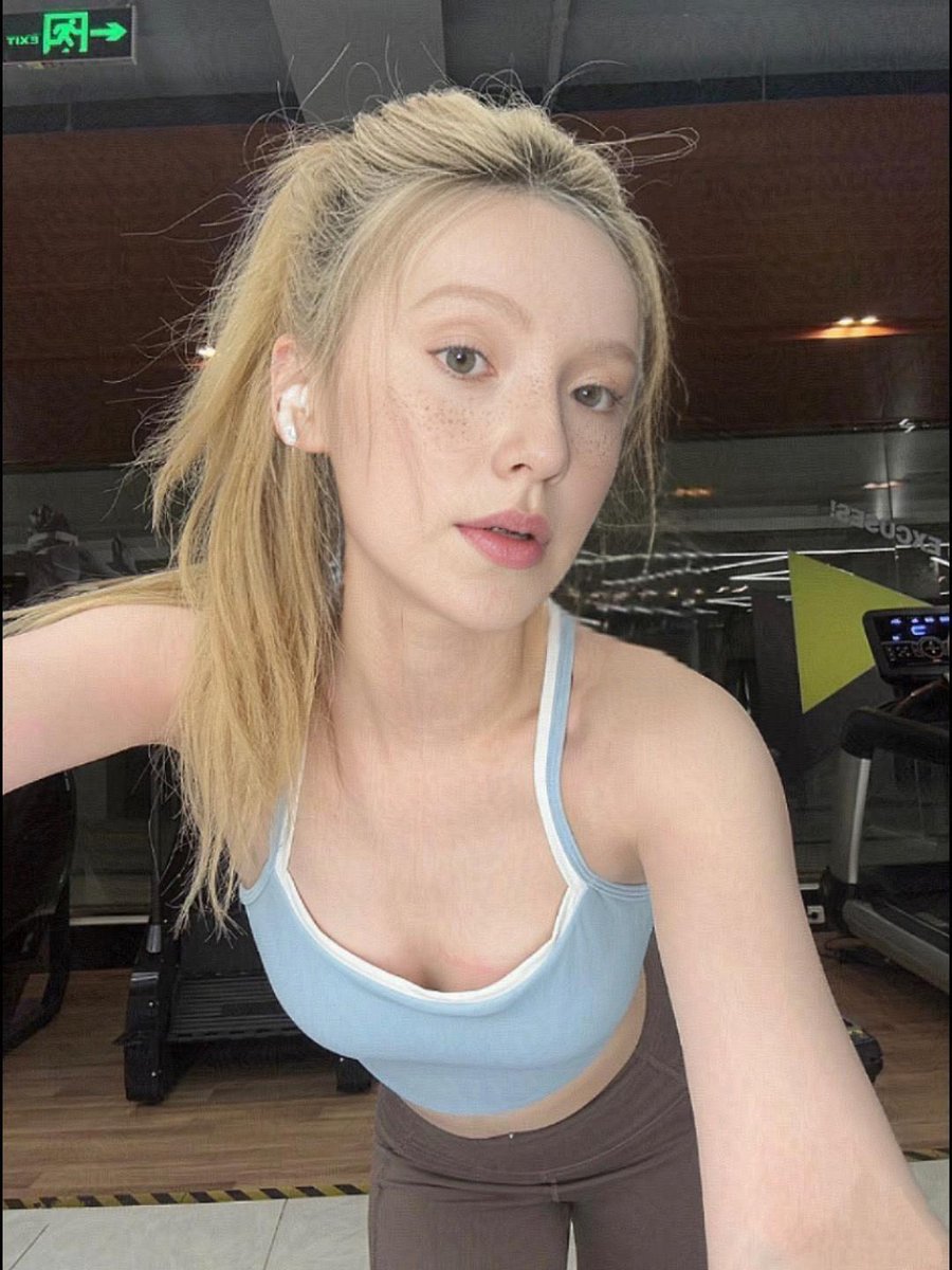 MuffinGlim's tweet photo. post workout cardio>> https://t.co/apC8NX1llz