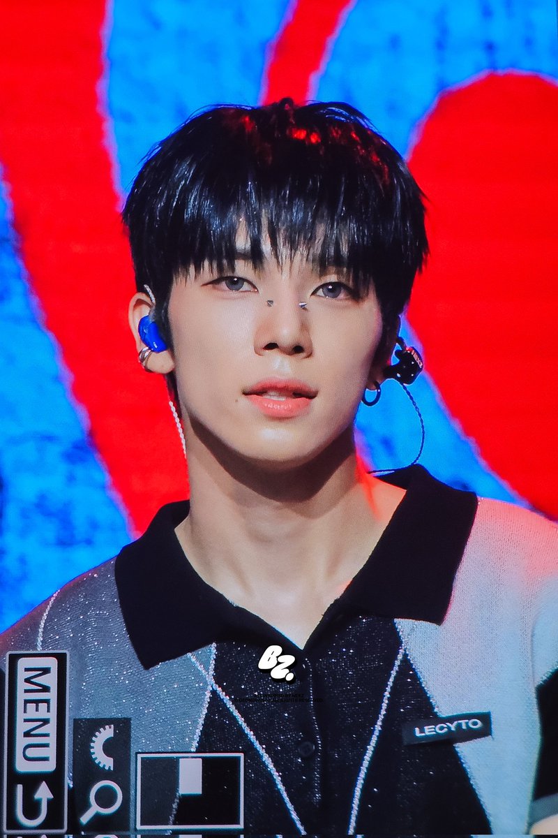 geonbbang2's tweet photo. 251003 Beat Breakers Club
흑발 좋음🥰
#소건 #SOGEON #ソゴン #NEXZ #넥스지 #ネクスジ https://t.co/A9fAAfNvZJ