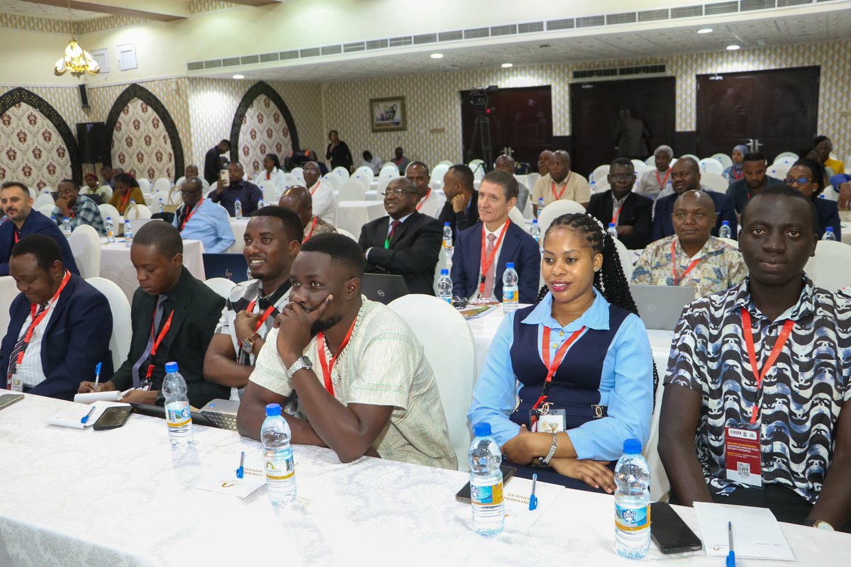 📍𝐙𝐚𝐧𝐳𝐢𝐛𝐚𝐫 🏝 🇹🇿 

Africa's grain markets are at crossroads, confronting challenges of inefficiency, limited investment and persistent food insecurity. Despite the continent's vast agricultural potential, these constraints undermine the ability of African countries to