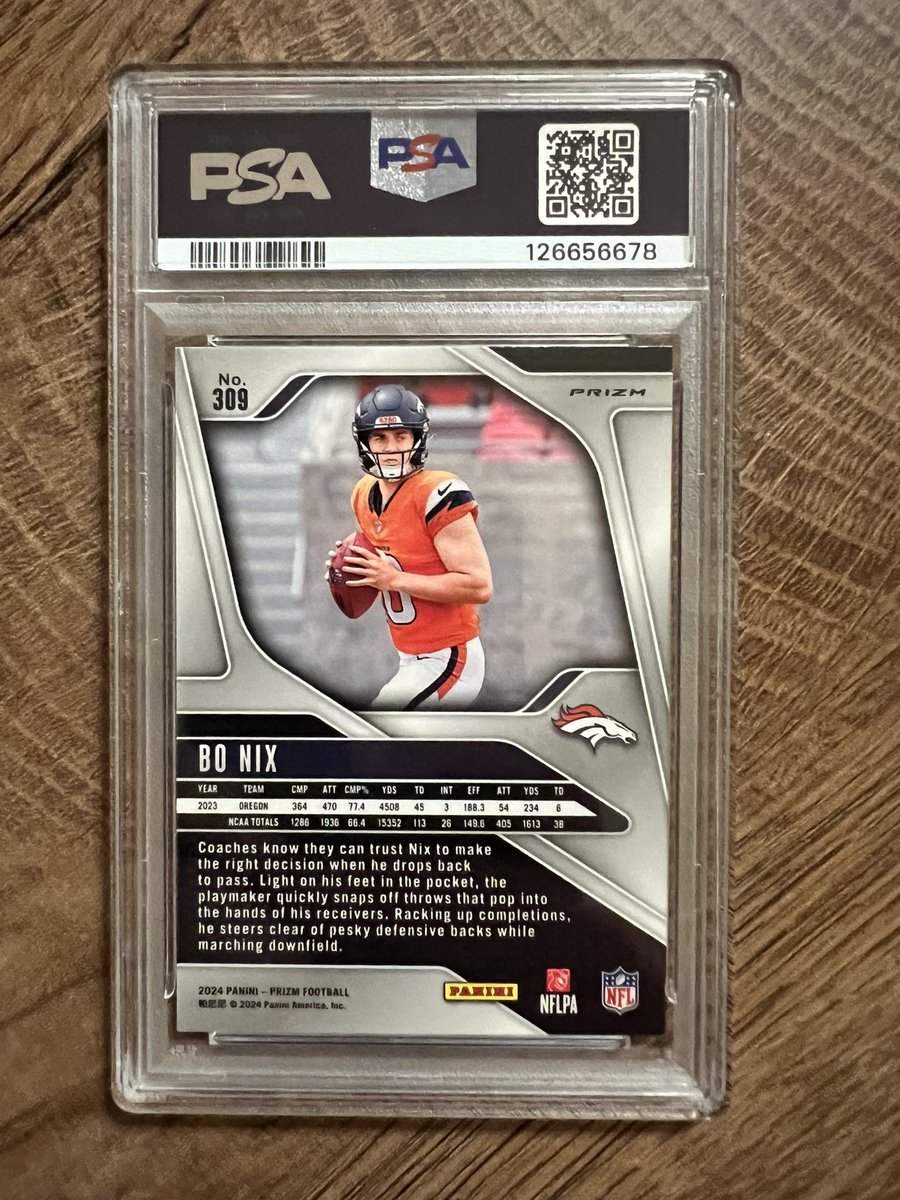 MickyV_Cards's tweet photo. @NoHustleSports $40 Shipped https://t.co/i70yts426I