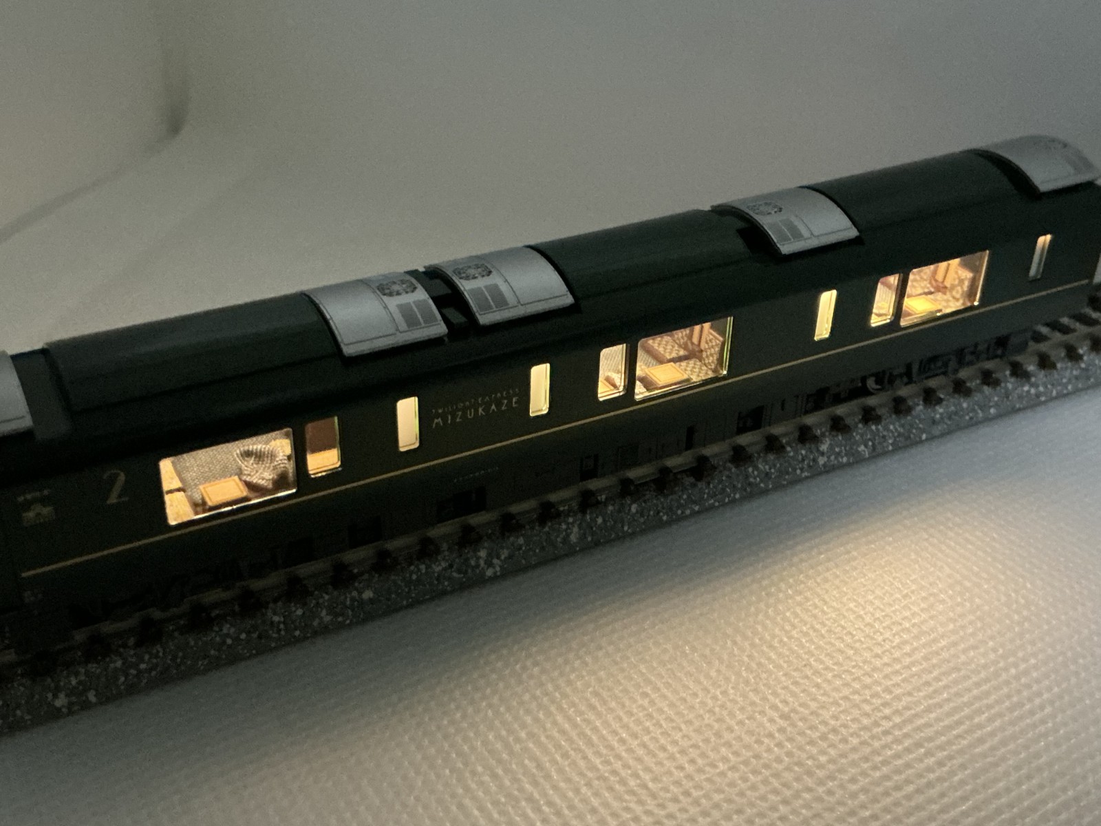 ★純正室内灯★ KATO トワイライトエクスプレス　11両セット わじろ(模型垢) on X: 