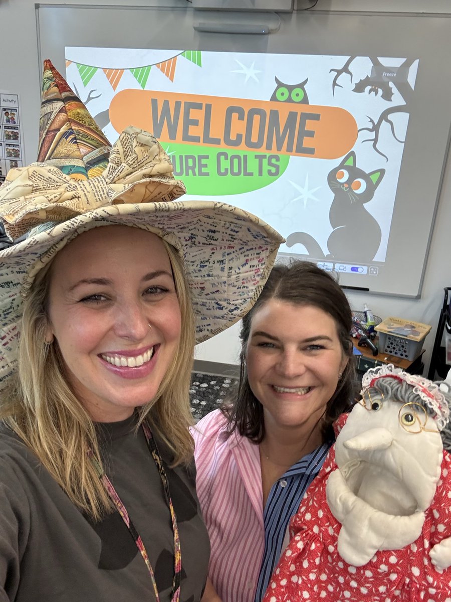 MohawkReads's tweet image. 🎃Fall Future Colt Storytime was a spooky good time! Love meeting my future Mohawk Readers! Thank you to @melliegold for bringing the music and @richardsonlibrary for the fun Stem/Fine Motor Stations! #librariesinrisd #risddreambig #mohawkreads