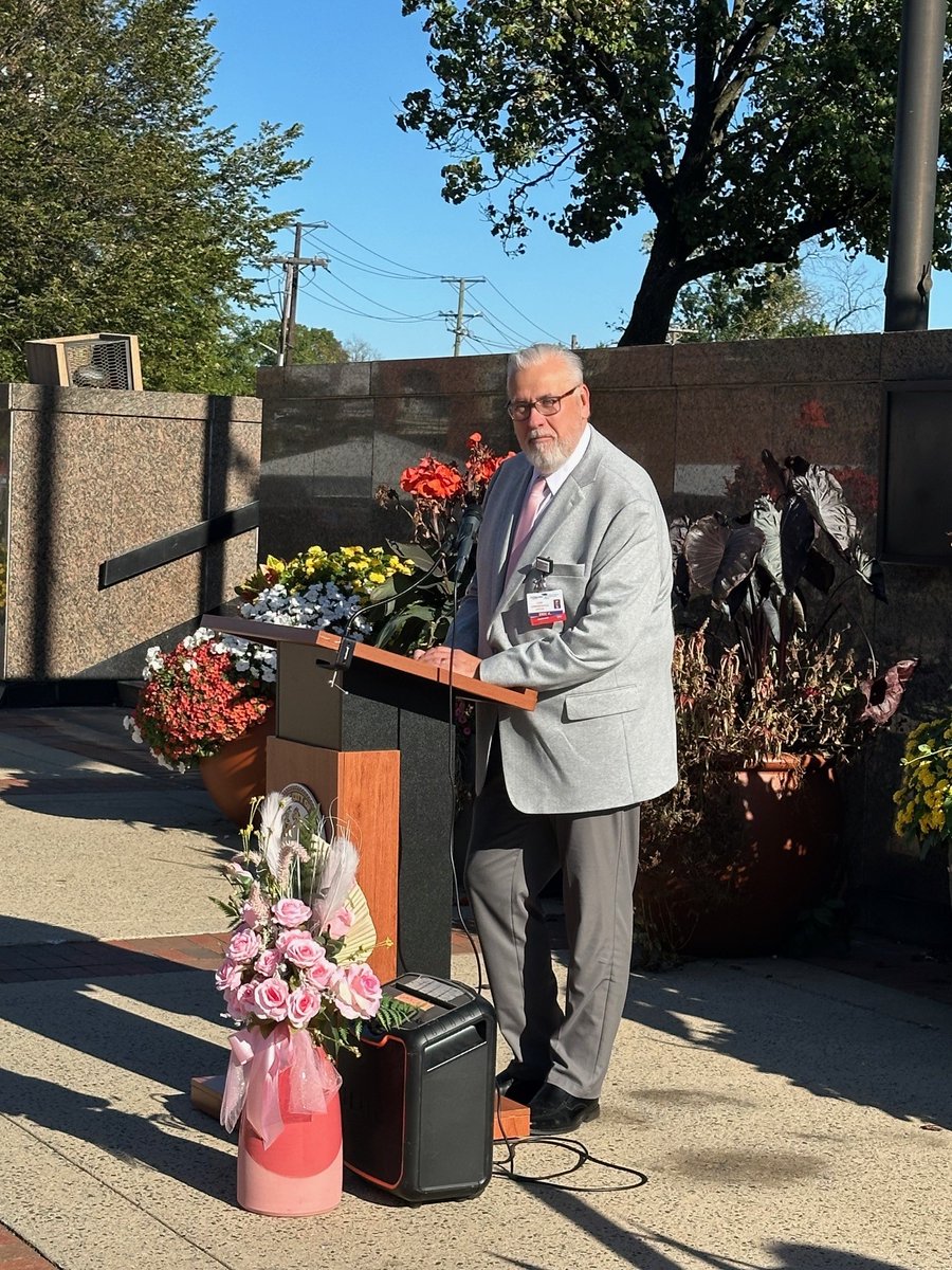 RWJUH Rahway continues it’s ongoing partnership with the City of Rahway for the 3rd annual Paint Rahway Pink. Kicking off on October 1st with the pink ribbon flag raising at City Hall.

Click Here for the listing of events: ow.ly/2ZfH50X6frx

#LetsBeHealthyTogether