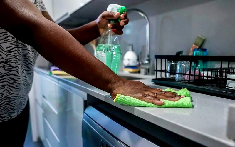 AllSpain_info's tweet photo. 🇪🇦  HASTA 12.000 EUROS DE MULTA POR NO DAR DE ALTA A EMPLEADAS DEL HOGAR
👉  Leer más: https://t.co/IHz78CSlaK
#allspain_info #вся_испания #работа #trabajo #новости_испании #ley #spain #multa #espana https://t.co/02QCaGs45q