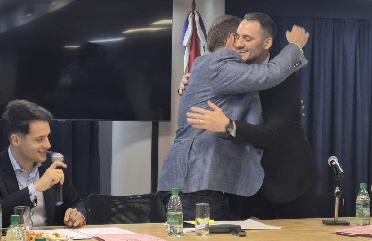 🔹 Dr. David Ezequiel Augusto Milicich
⚖️ El Dr. David Ezequiel Augusto Milicich participó de la audiencia pública para cubrir el cargo de Juez del Tribunal en lo Penal N.º 1 en Oberá.
La Comisión acompañó con dictamen favorable ✅
#Misiones #AudienciasPúblicas #Justicia