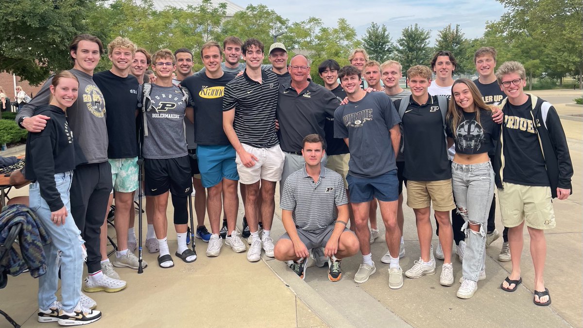 PurdueMSwimDive's tweet photo. Welcome Back Alumni!! Excited to be hosting our every 5 Years Reunion this weekend. Enjoy your time together &amp; share your photos with us after your visit. #BoilerUp #FlashbackFriday #AmazingAlumni ❤ https://t.co/D3mwPa9z3X