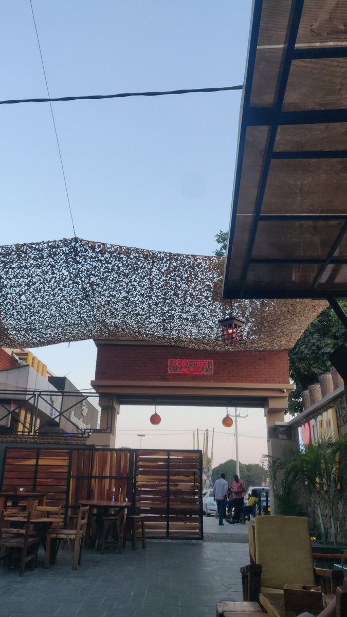 im__Pavlos's tweet photo. 📍🌈Grill Dodoma 😎 https://t.co/kAAv0u7hBO