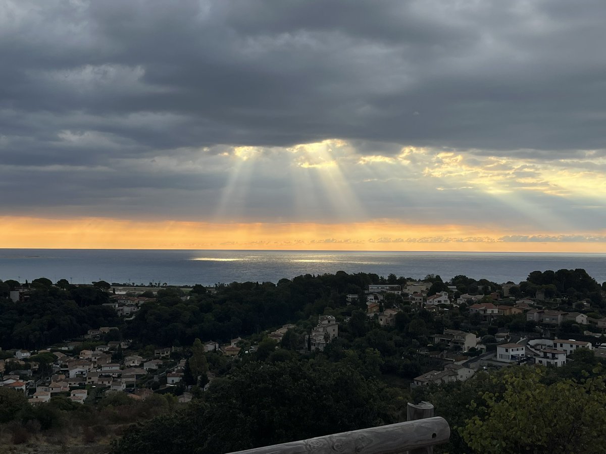 Mais je préfèrerais avoir le musée du calcaire pas loin en rer D tiens