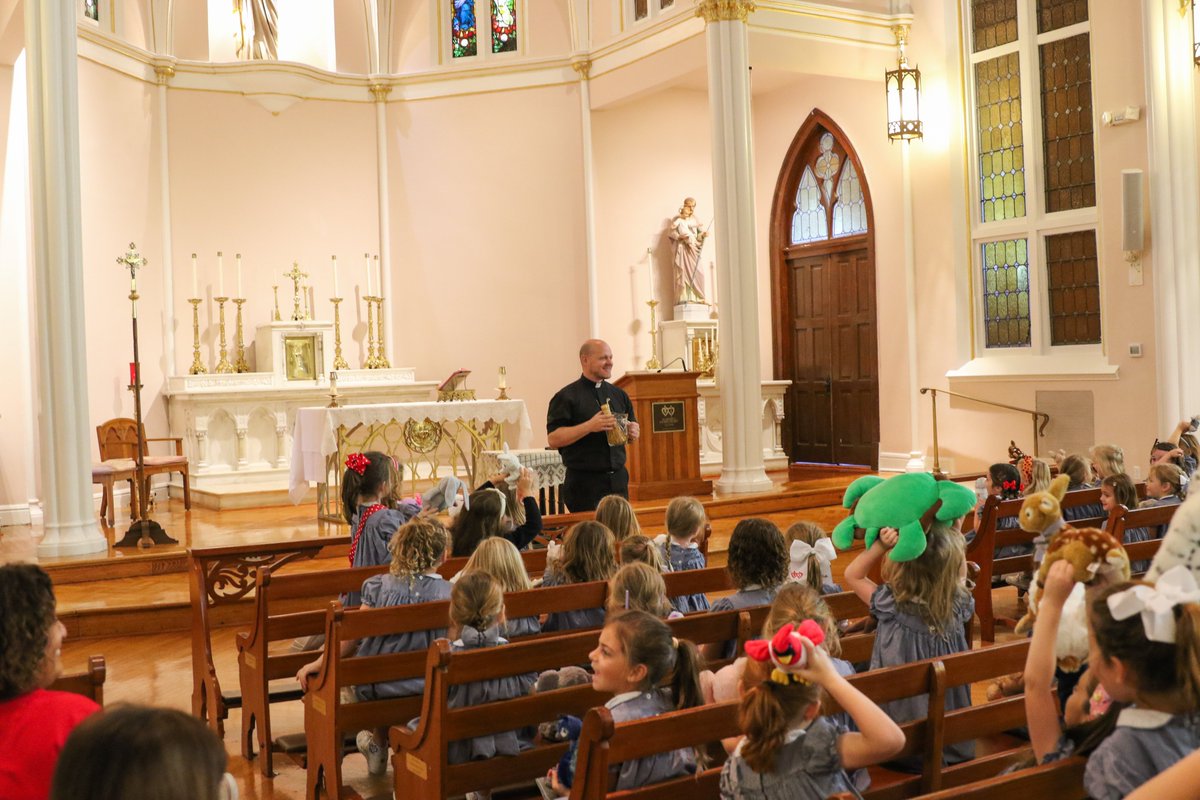 ASHRosary tweet media