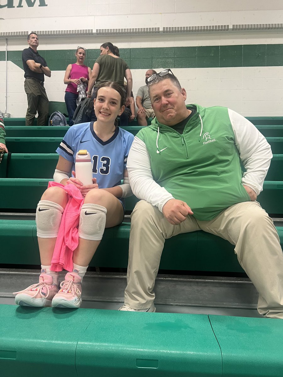 Does she know she is sitting next to greatness? <a href="/CoachTDonovan/">Terry Donovan</a>